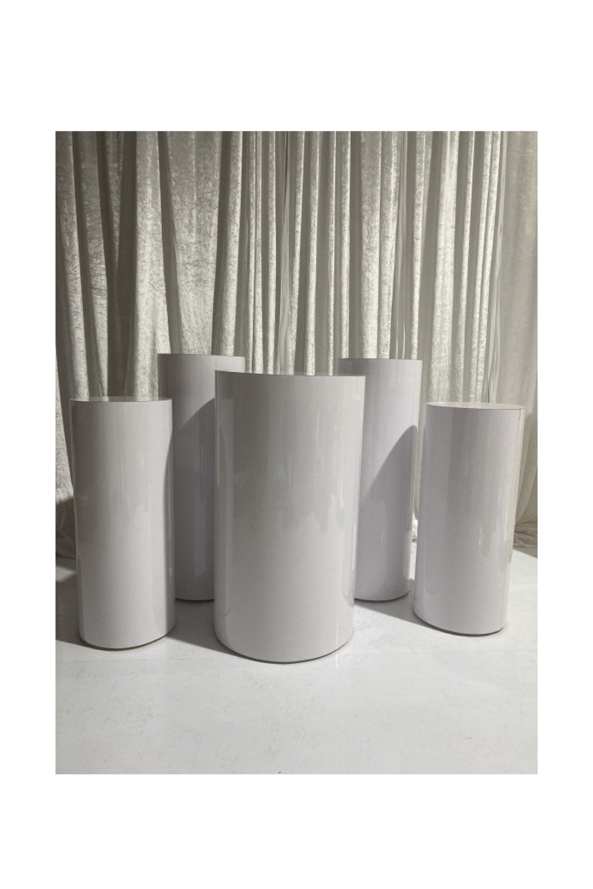 5 pcs White Cylinder Stands